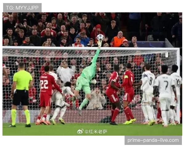 库尔图瓦的门线反应：2米身高与高空球控制如何影响其扑救效率